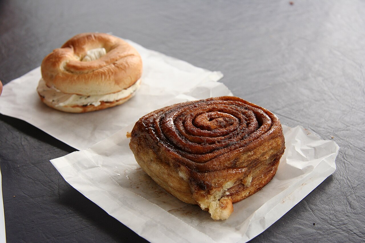 Cinnamon roll